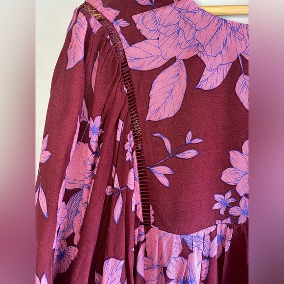 NWT Anthropologie MAEVE Maroon & Pink Floral Blouse. Size Large - Picture 5 of 9